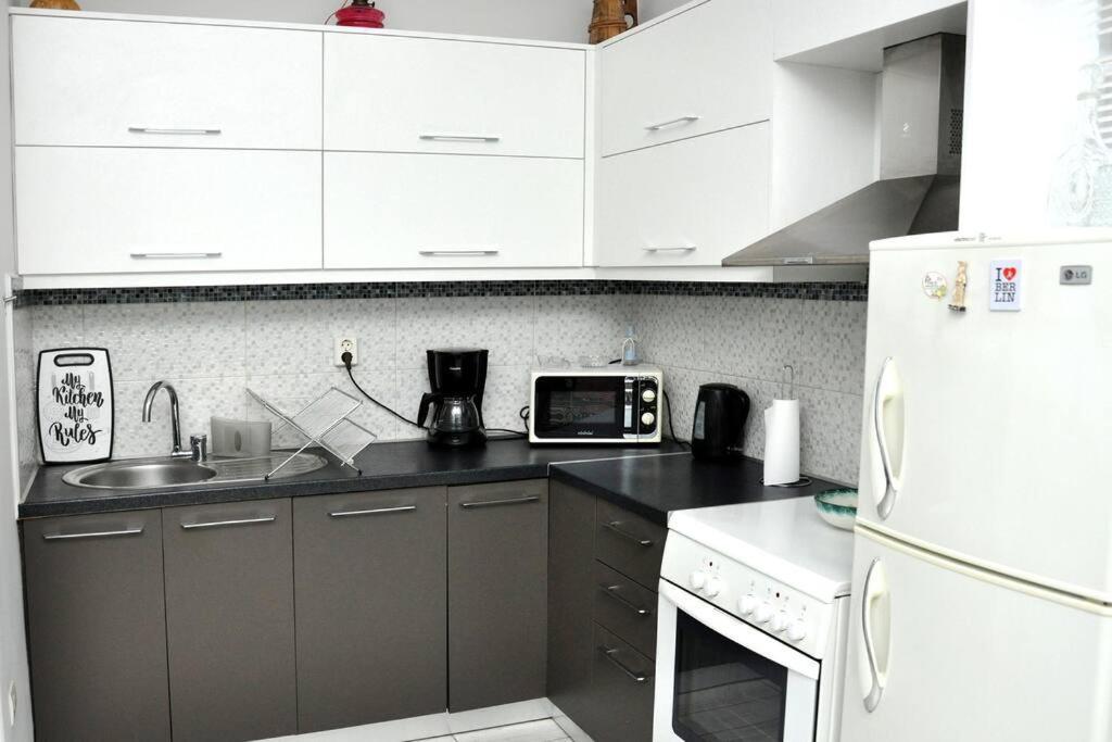 אתונה Koukakis Sunshine Roof Apartment מראה חיצוני תמונה