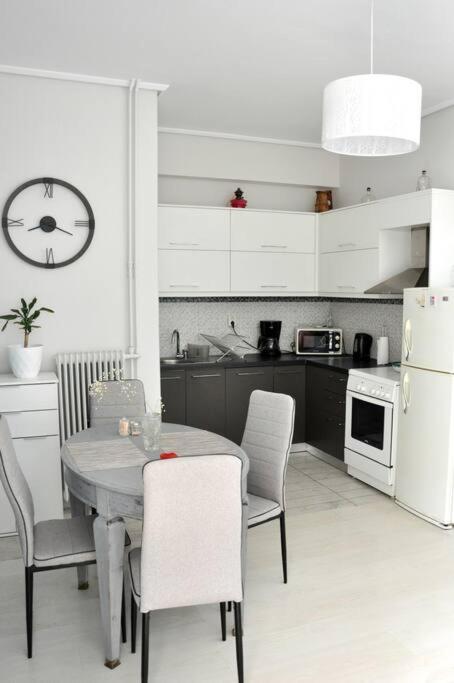 אתונה Koukakis Sunshine Roof Apartment מראה חיצוני תמונה